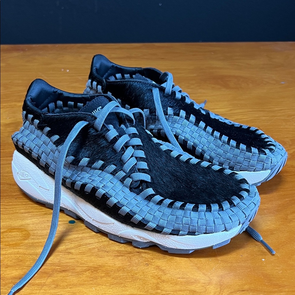 Nike Black and Gray Woven Sneakers